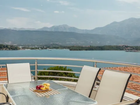 Prodaja, dvosoban stan, 62m², Đuraševići, Tivat - image 3