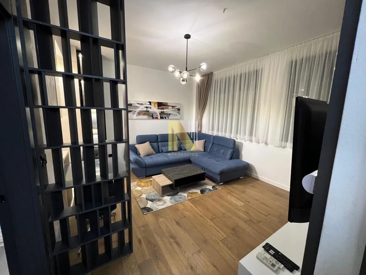 Izdavanje, jednosoban stan, 37m², Stari grad, Novi Sad