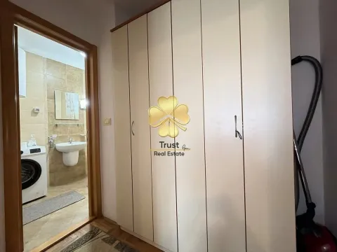 Izdavanje, dvosoban stan, 75m², Stari Aerodrom, Podgorica - image 9