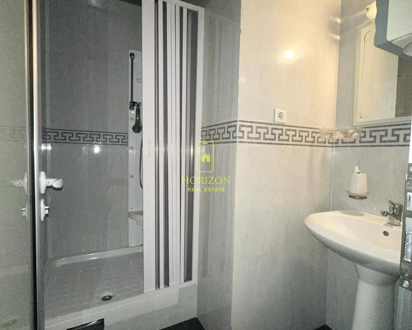 Rent, office space, 150m², Momišići, Podgorica