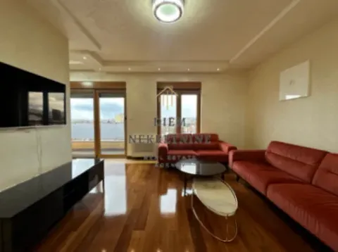 Izdavanje, četvorosoban stan, 130m², Centar, Podgorica - image 12