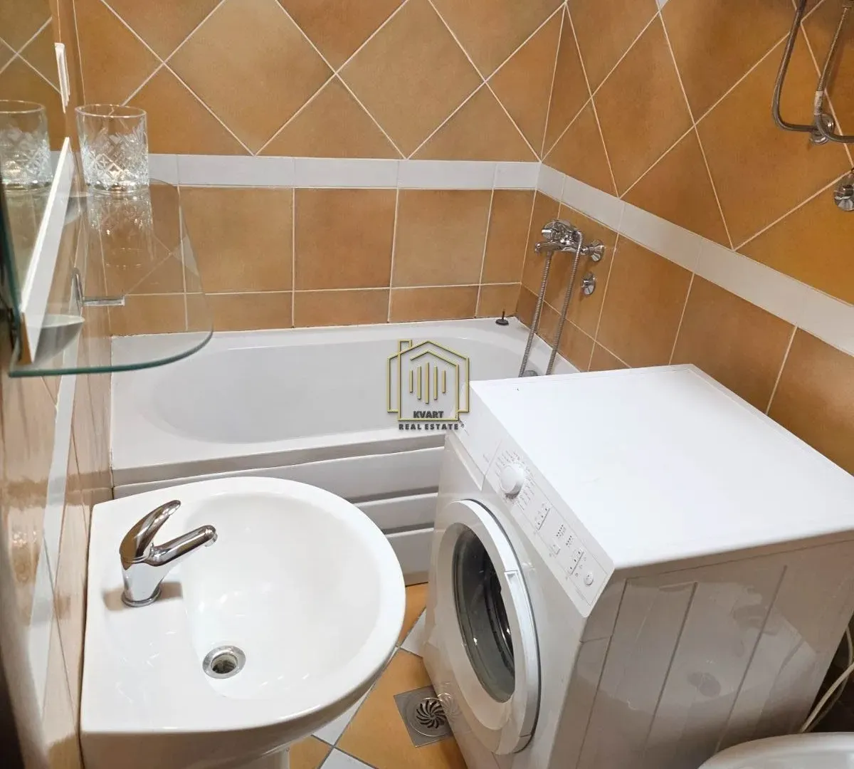 Rent, two bedroom apartment, 69m², Stari Aerodrom, Podgorica
