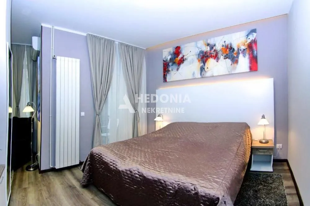 Sale, three bedroom apartment, 90m², Stari Grad, Beograd