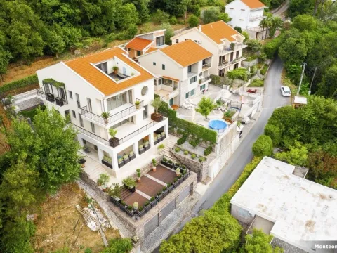 Sale, house, 510m², Muo, Kotor - image 16