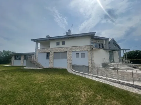 Sale, house, 630m², Zeta, Podgorica - image 2