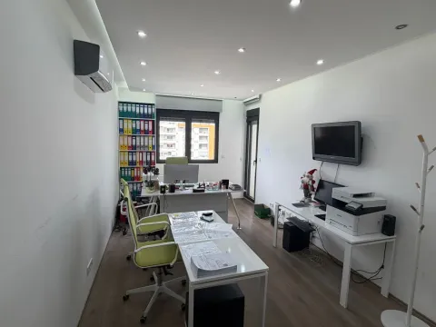 Prodaja, jednosoban stan, 43m², Pobrežje, Podgorica - image 9