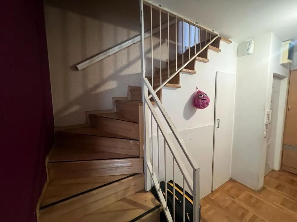 Sale, three bedroom apartment, 82m², Brace Jerković, Voždovac Sve Podlokacije