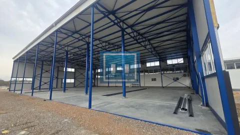 Rent, office space, 675m², Paraćin, Srbija - image 3
