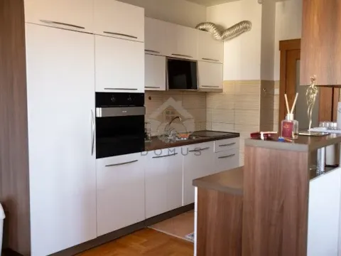 Izdavanje, dvosoban stan, 88m², Tuški Put, Podgorica - image 8