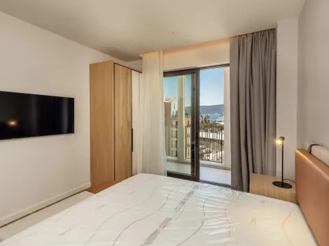 Prodaja, dvosoban stan, 87m², Porto Montenegro, Tivat - image 12