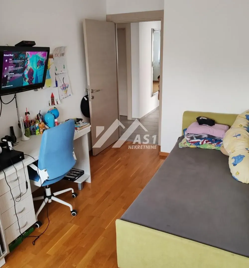 Prodaja, četvorosoban stan, 80m², Veternička rampa, Novi Sad Sve Podlokacije