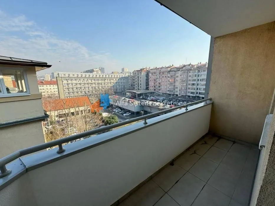 Izdavanje, dvosoban stan, 53m², Sarajevska, Beograd