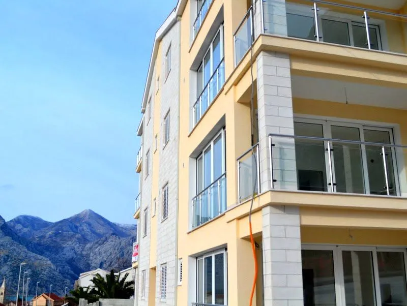 Prodaja, stan, 68m², Dobrota, Kotor