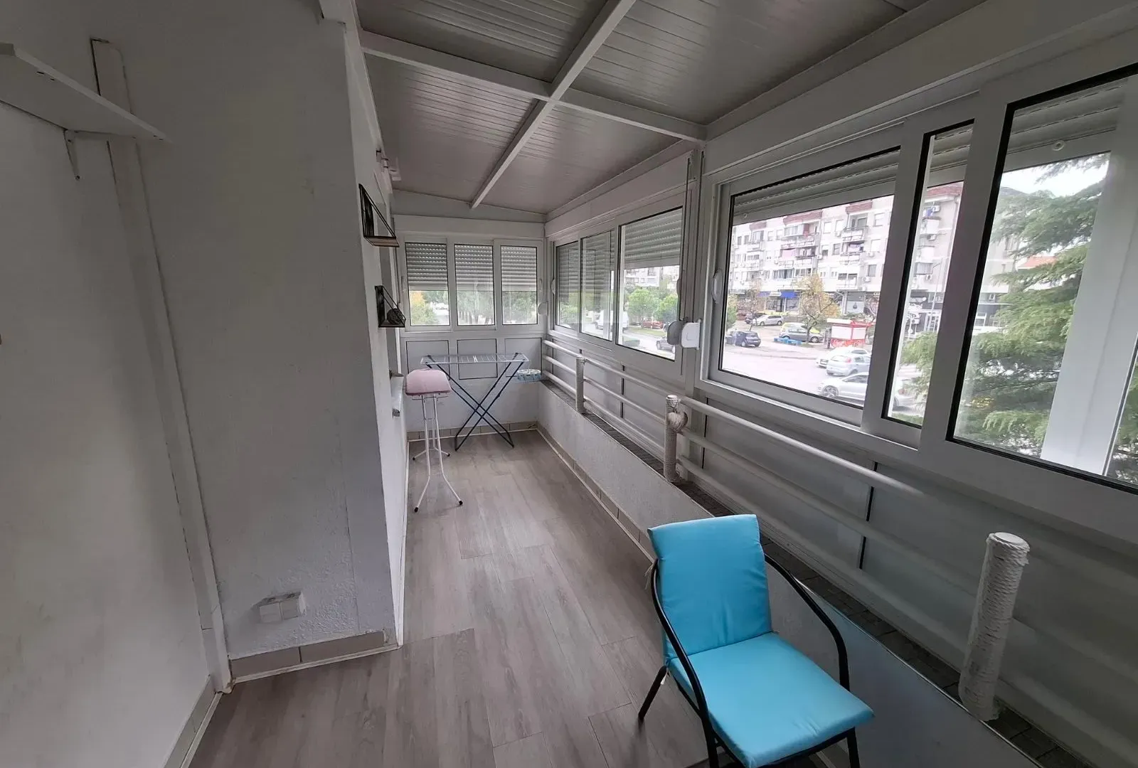 Izdavanje, jednosoban stan, 47m², Stari Aerodrom, Podgorica