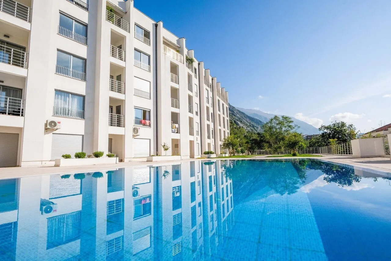 Sale, three bedroom apartment, 103m², Dobrota, Kotor