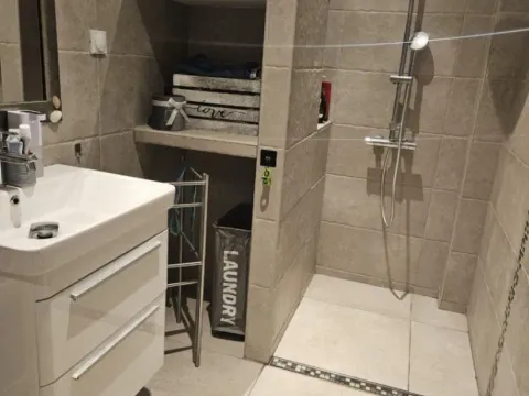 Prodaja, kuća, 240m², Risan, Kotor - image 13