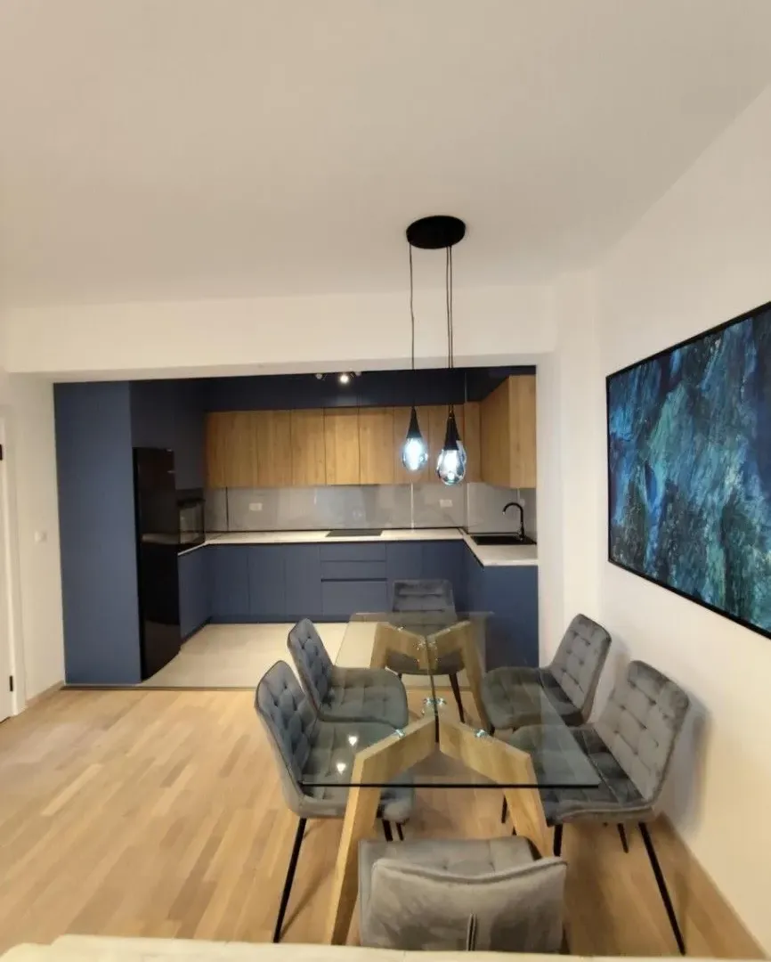 Prodaja, dvosoban stan, 79m², Malo Brdo, Podgorica