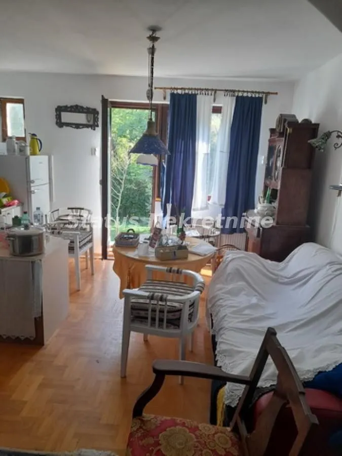 Sale, house, 246m², Beočin, Srbija