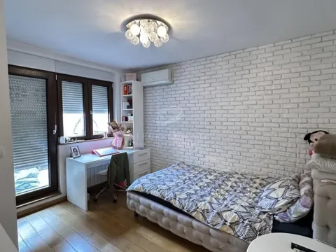 Prodaja, kuća, 300m², Lekino Brdo, Voždovac Sve Podlokacije - image 25