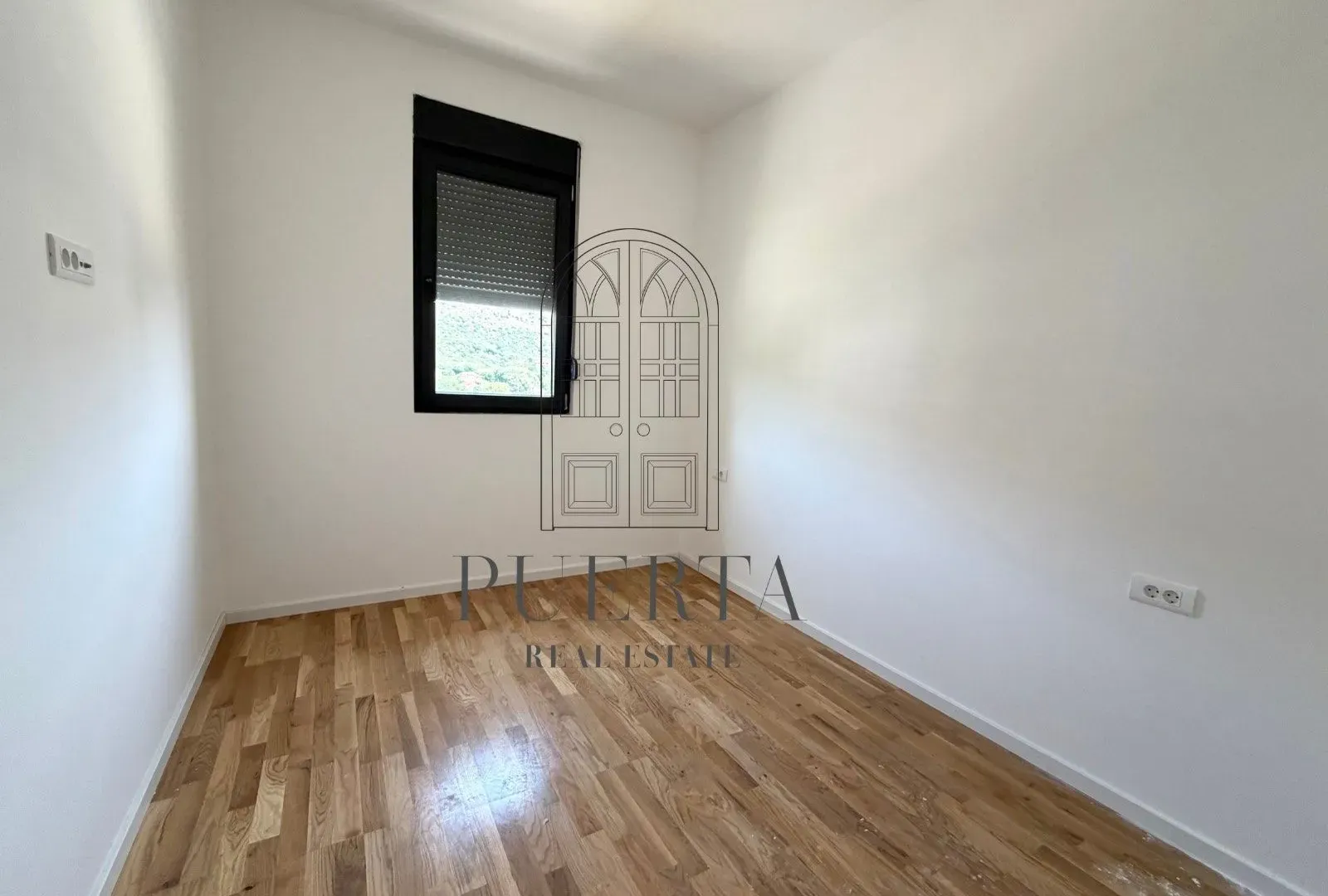 Prodaja, dvosoban stan, 64m², Tološi, Podgorica