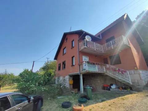 Prodaja, kuća, 198m², Sremska Kamenica, Petrovaradin