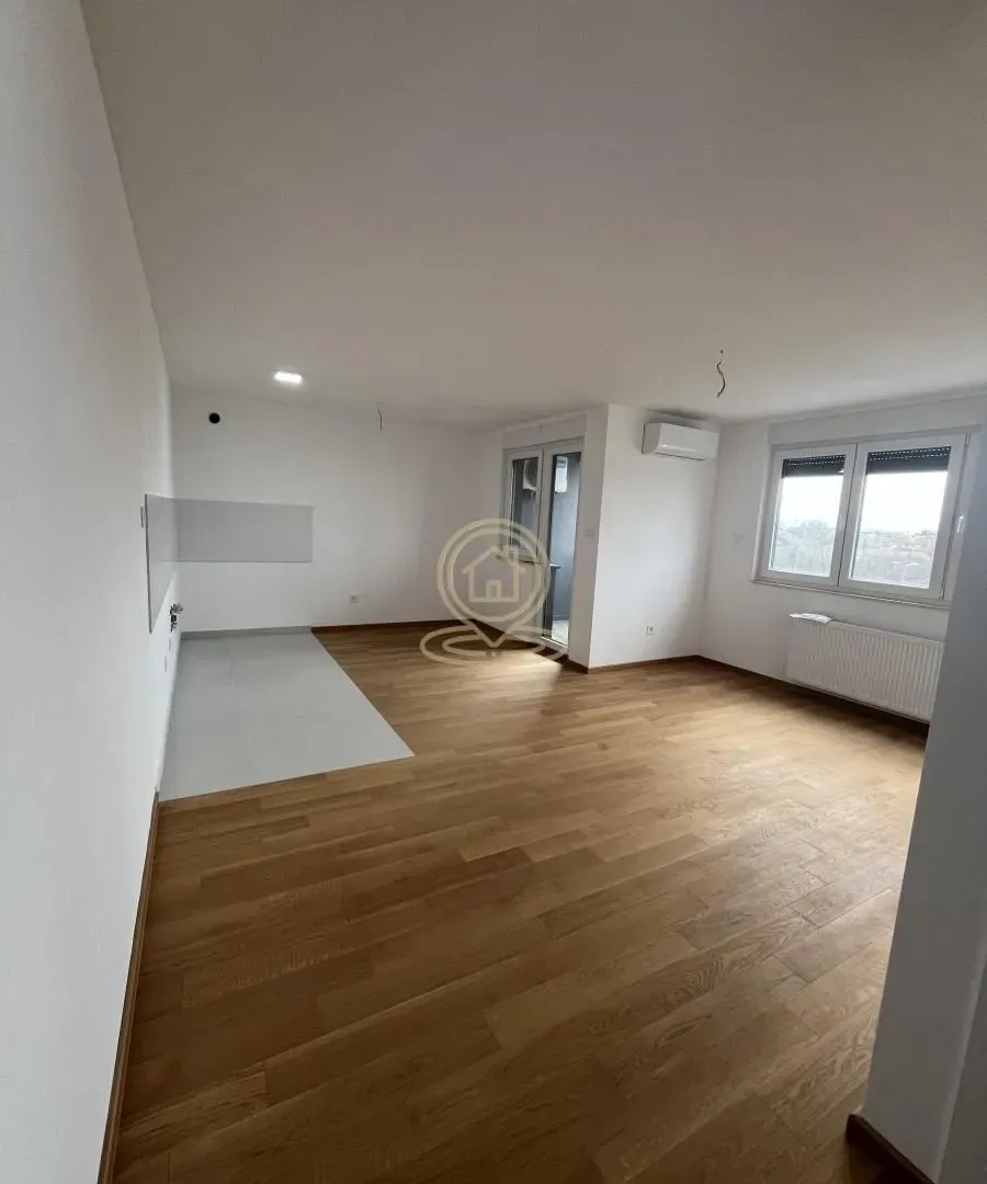 Prodaja, dvosoban stan, 58m², Bulevar Evrope, Novi Sad Sve Podlokacije