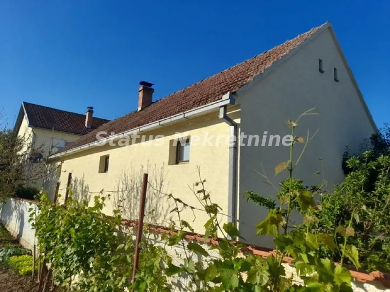 Prodaja, kuća, 194m², Šid, Srbija