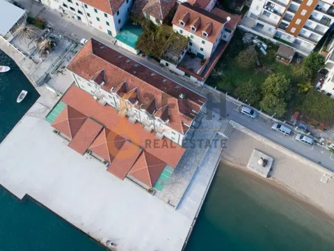 Sale, office space, 800m², Herceg Novi, Crna Gora - image 2