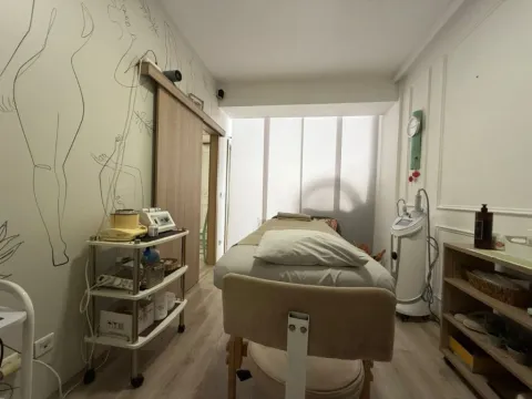 Izdavanje, poslovni prostor, 63m², City Kvart, Podgorica - image 12