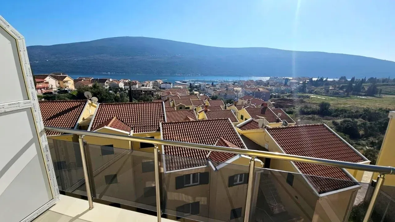 Prodaja, jednosoban stan, 45m², Đenovići, Herceg Novi