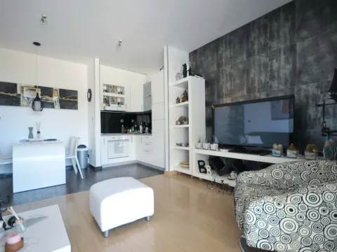 Prodaja, dvosoban stan, 55m², Pržno, Budva - image 11