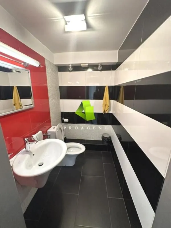 Rent, office space, 200m², Medijana, Niš