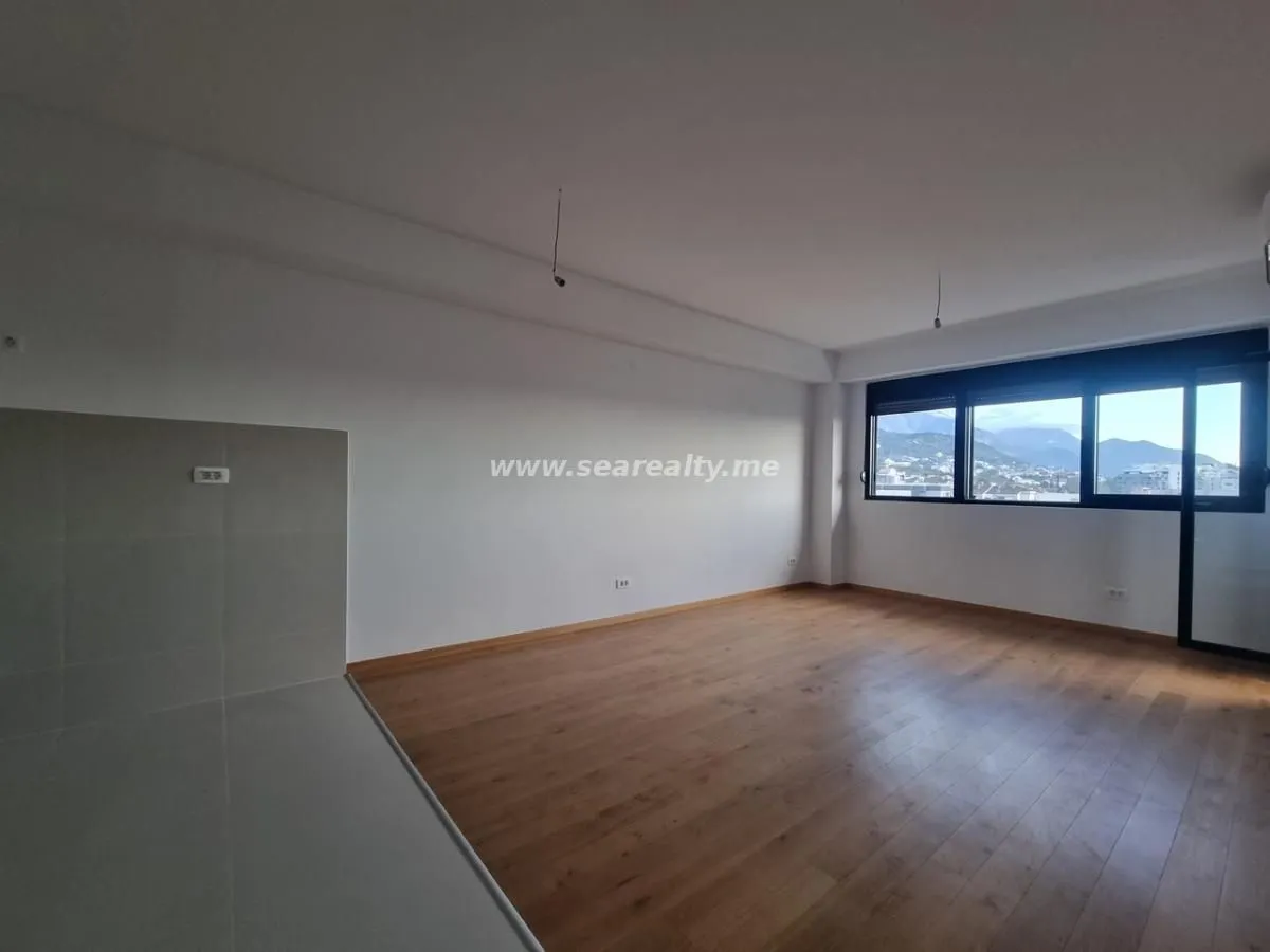 Prodaja, stan, 56m², Tivat, Crna Gora