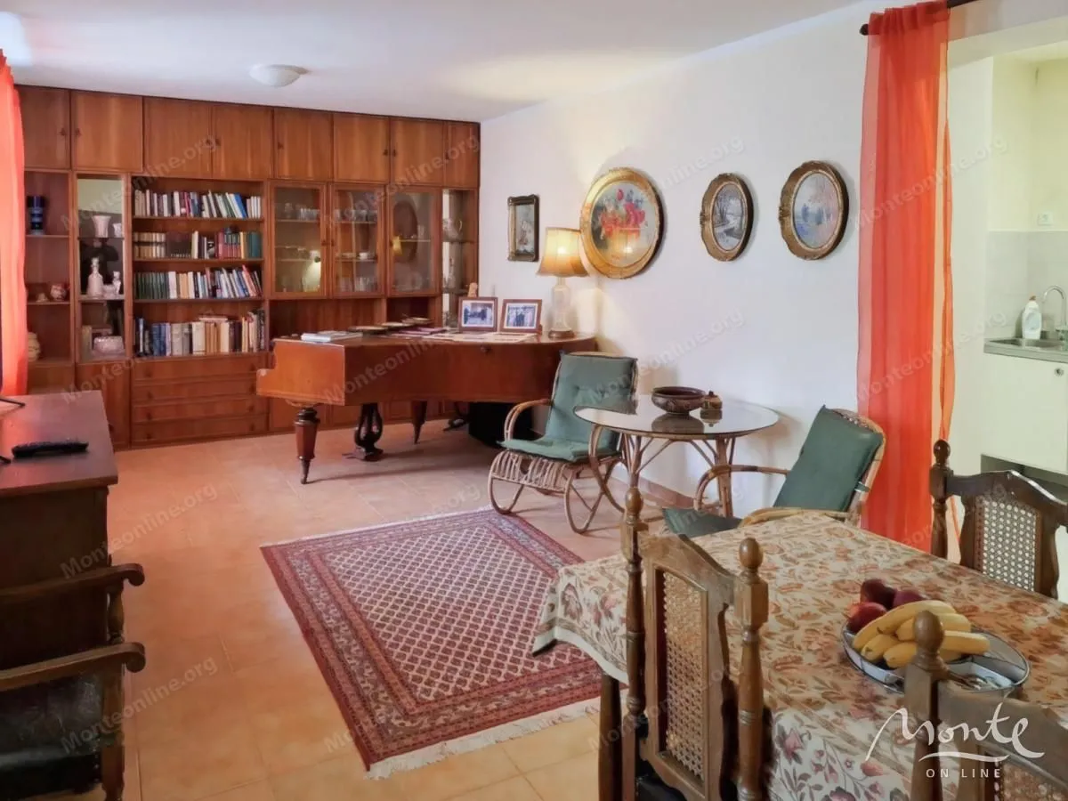 Prodaja, kuća, 150m², Prčanj, Kotor
