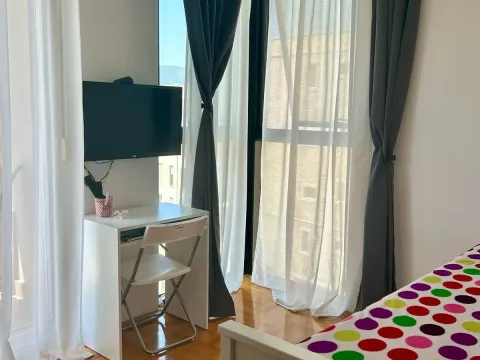 Izdavanje, dvosoban stan, 51m², Kava, Tivat - image 10