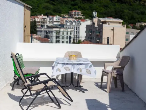 Sale, two bedroom apartment, 110m², Adok, Budva - image 12