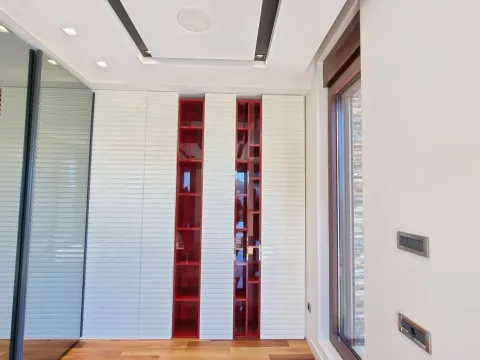 Prodaja, trosoban stan, 313m², Budva, Crna Gora - image 16