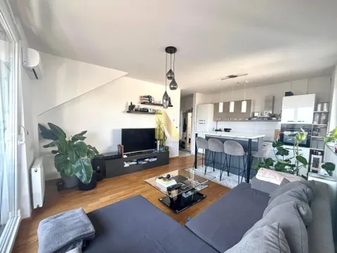 Izdavanje, trosoban stan, 60m², Telep, Novi Sad Sve Podlokacije - image 3