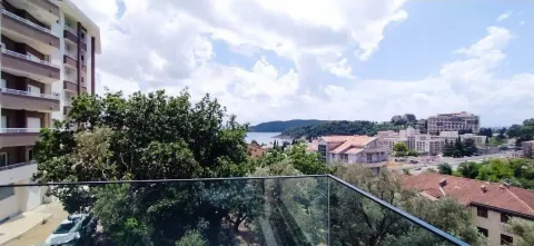 Rent, one bedroom apartment, 37m², Bečići, Budva - image 7
