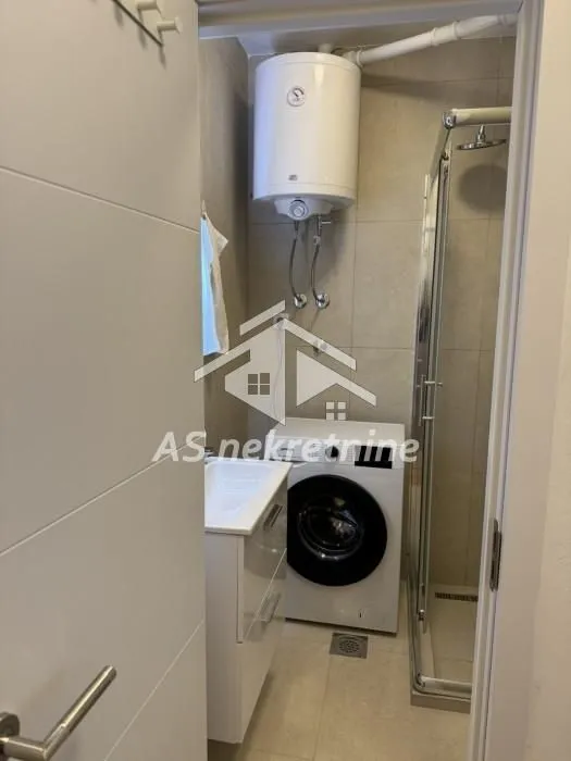 Izdavanje, dvosoban stan, 44m², Čukarica, Beograd