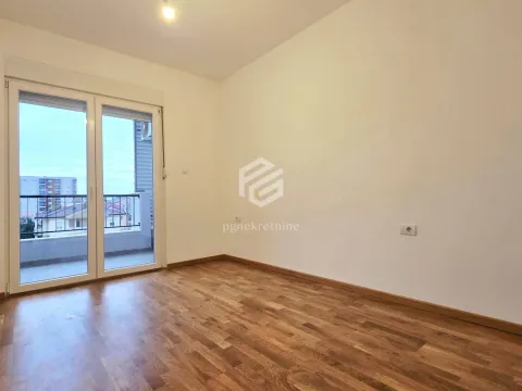 Izdavanje, jednosoban stan, 43m², Stari Aerodrom, Podgorica - image 4