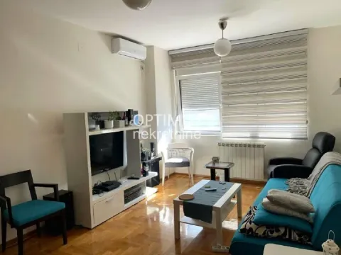 Rent, two bedroom apartment, 48m², Vračar Sve Podlokacije, Beograd - image 3