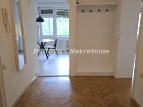 Rent, two bedroom apartment, 72m², Savski Venac, Beograd - image 9
