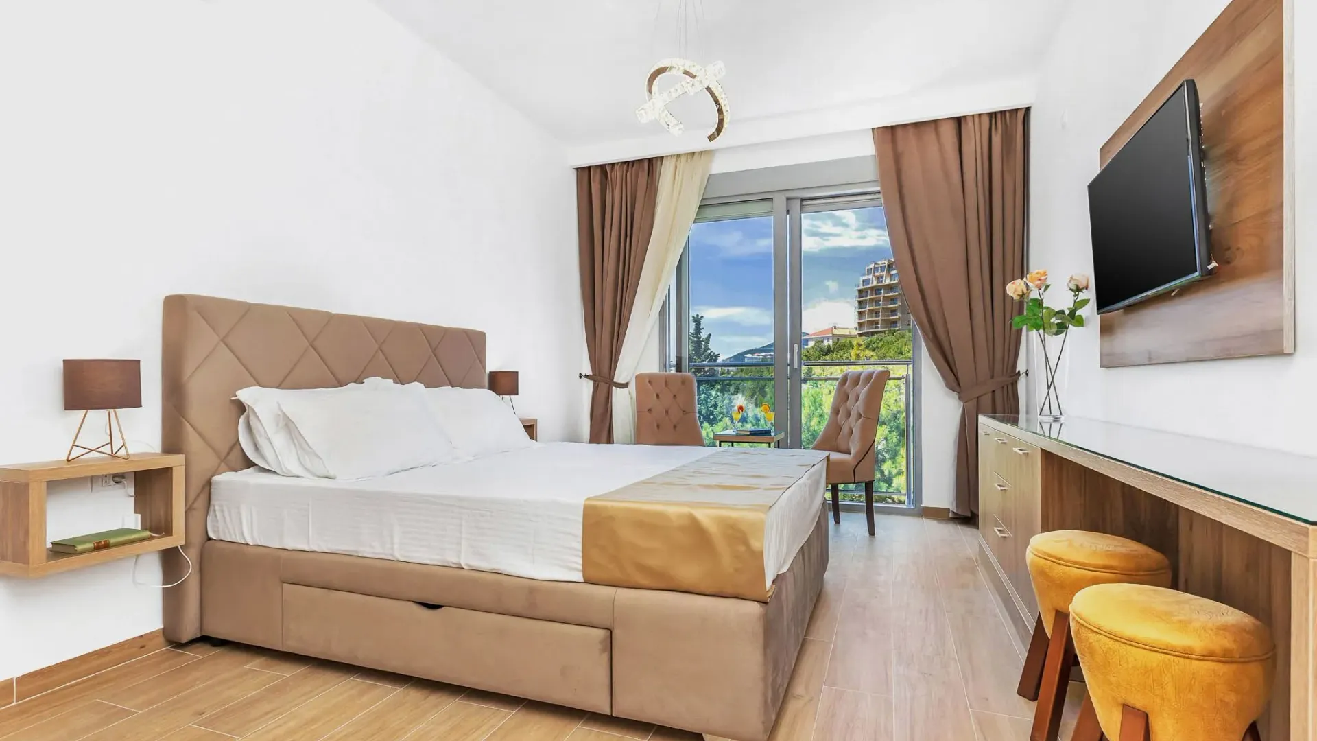 Rent, studio apartment, 26m², Bečići, Budva
