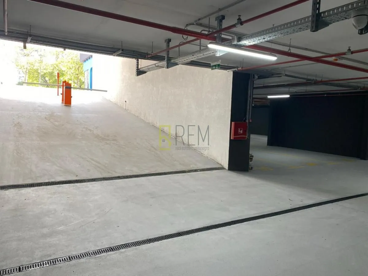 Sale, office space, 144m², Podgorica, Crna Gora