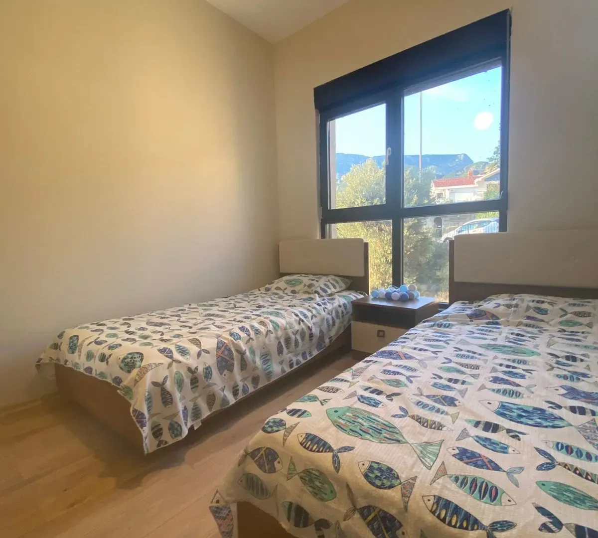 Izdavanje, trosoban stan, 130m², Herceg Novi, Crna Gora