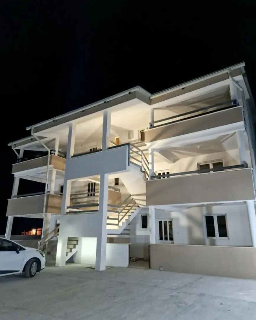 Izdavanje, dvosoban stan, 75m², Murtovina, Podgorica