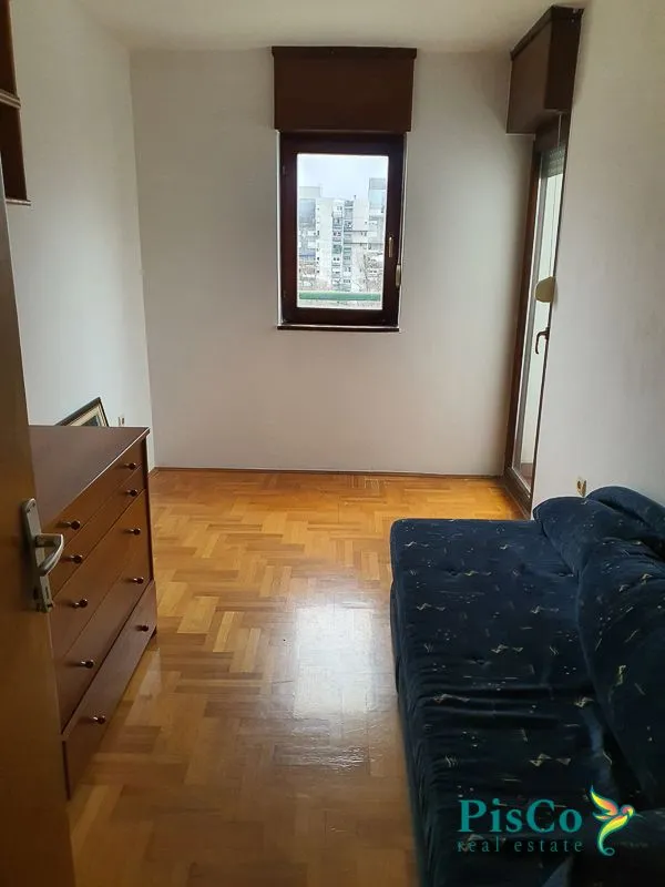 Prodaja, trosoban stan, 105m², Blok 6, Podgorica