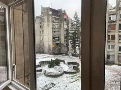 Izdavanje, dvosoban stan, 47m², Novi Beograd Blok 21, Novi Beograd Sve Podlokacije - image 4