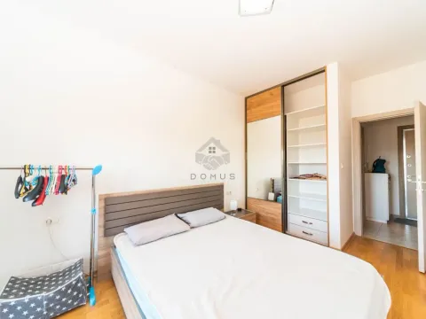 Rent, one bedroom apartment, 49m², Stari Aerodrom, Podgorica - image 12